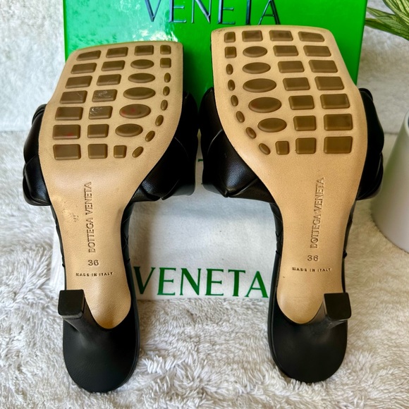 NEW Bottega Veneta Black Lido Intrecciato leather mules heels sandals - Picture 4 of 6